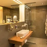 卡普轮奈霍夫酒店 4*
