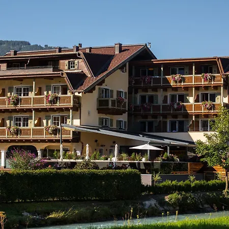 Kaprunerhof 4*