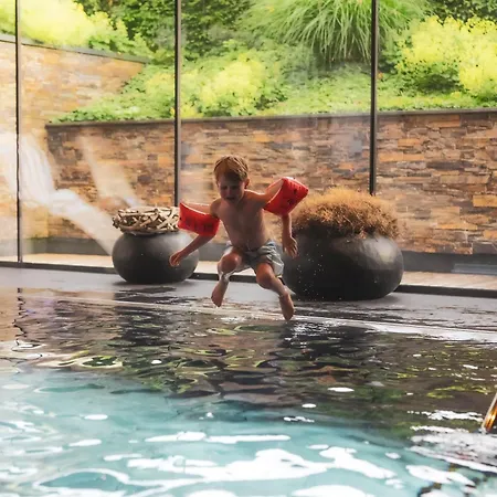 Kaprunerhof Hotel 4*