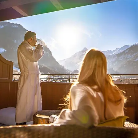Hotel Kaprunerhof 4*