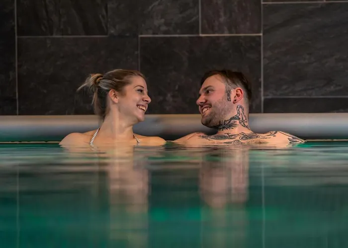 卡普轮奈霍夫酒店 酒店 卡普伦