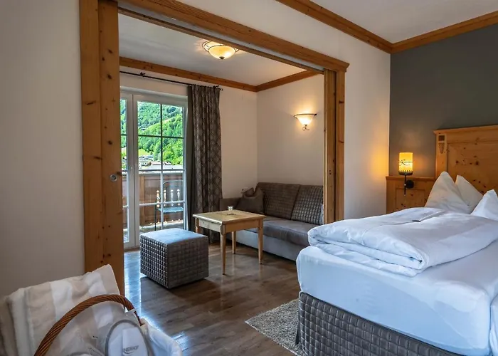 Hotel Kaprunerhof 4*