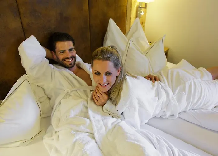 卡普轮奈霍夫酒店 酒店 卡普伦